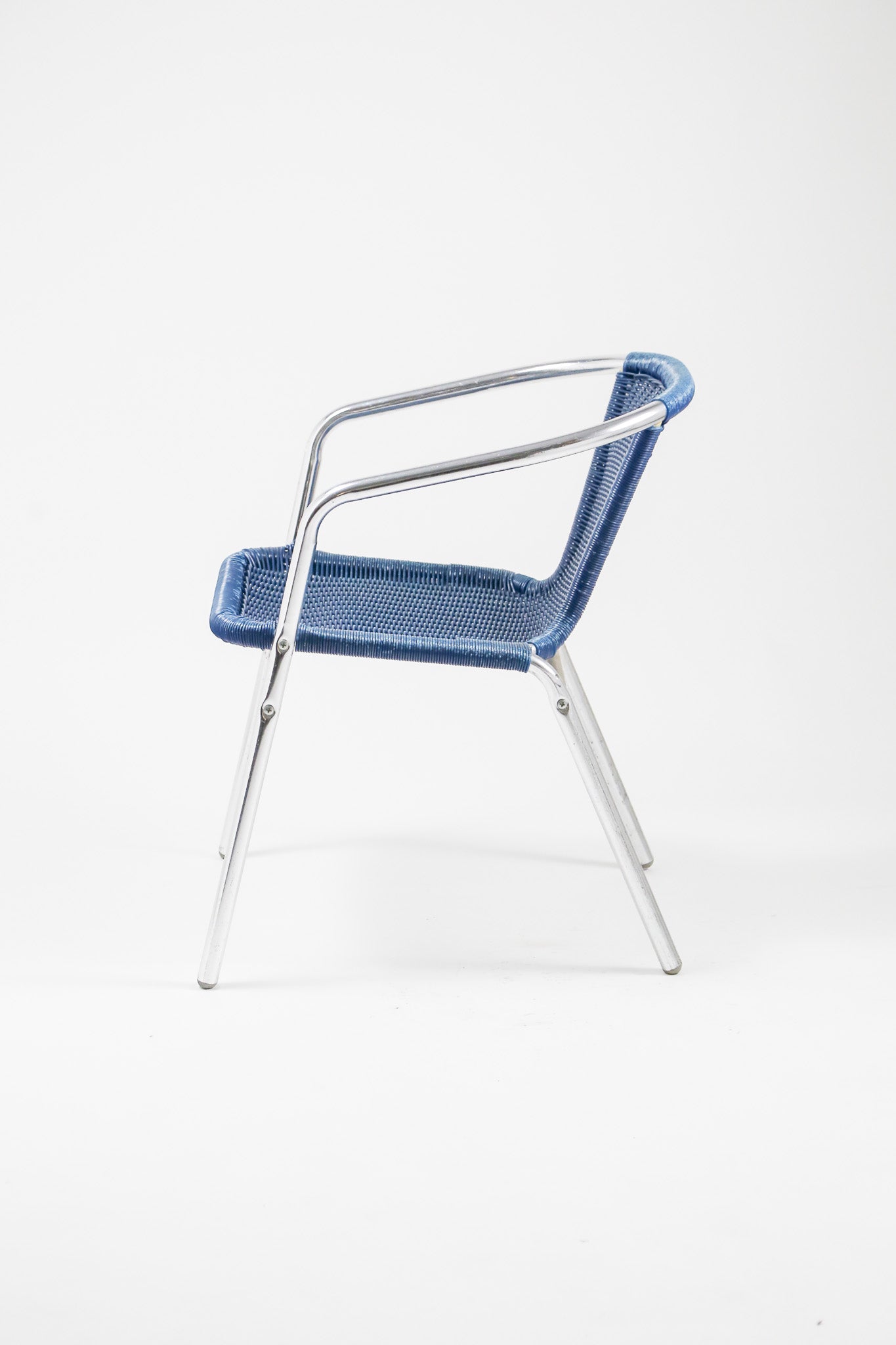 Blue Vinyl Woven Armchair / ビニール編みアームチェア