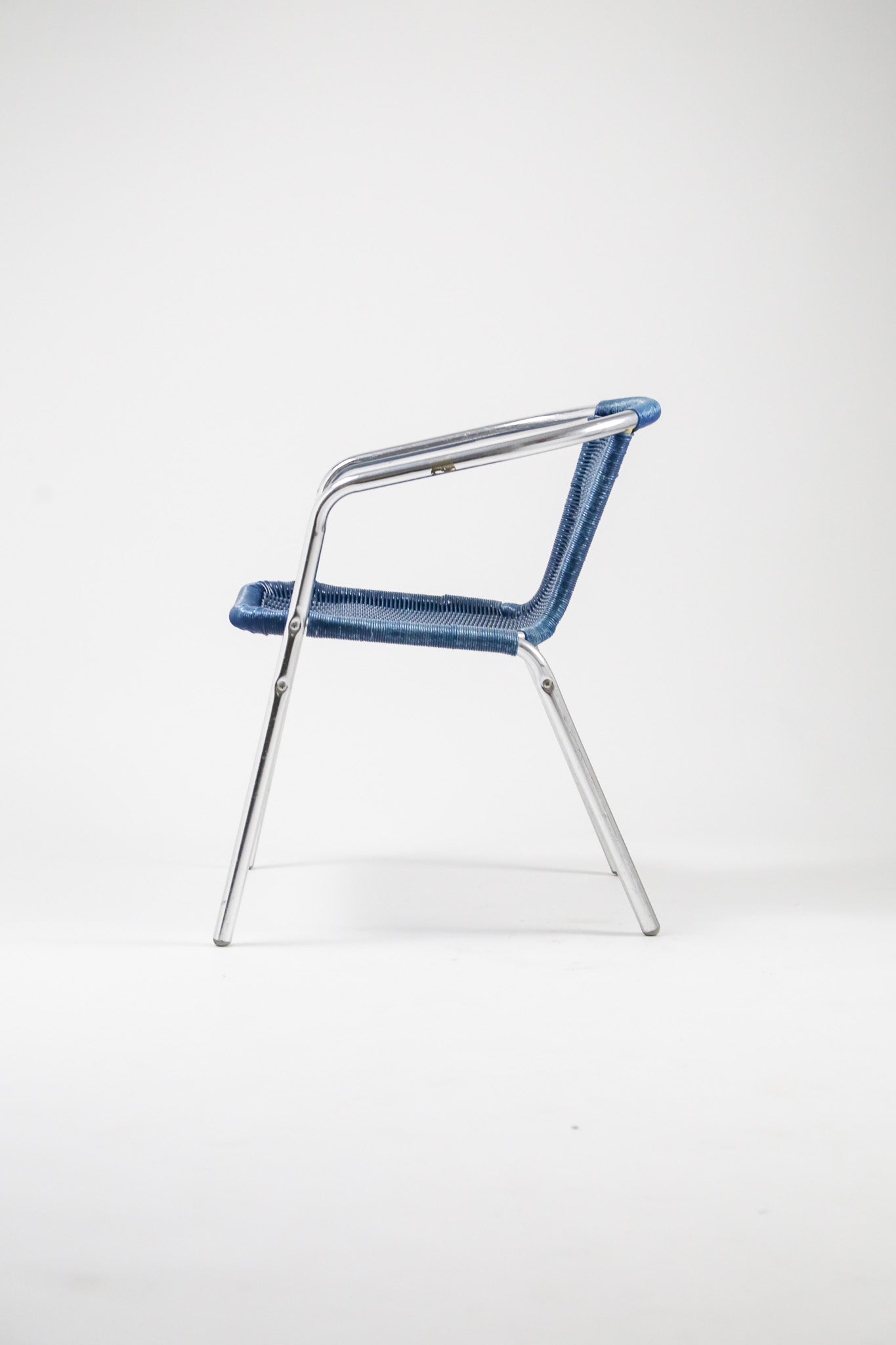Blue Vinyl Woven Armchair / ビニール編みアームチェア