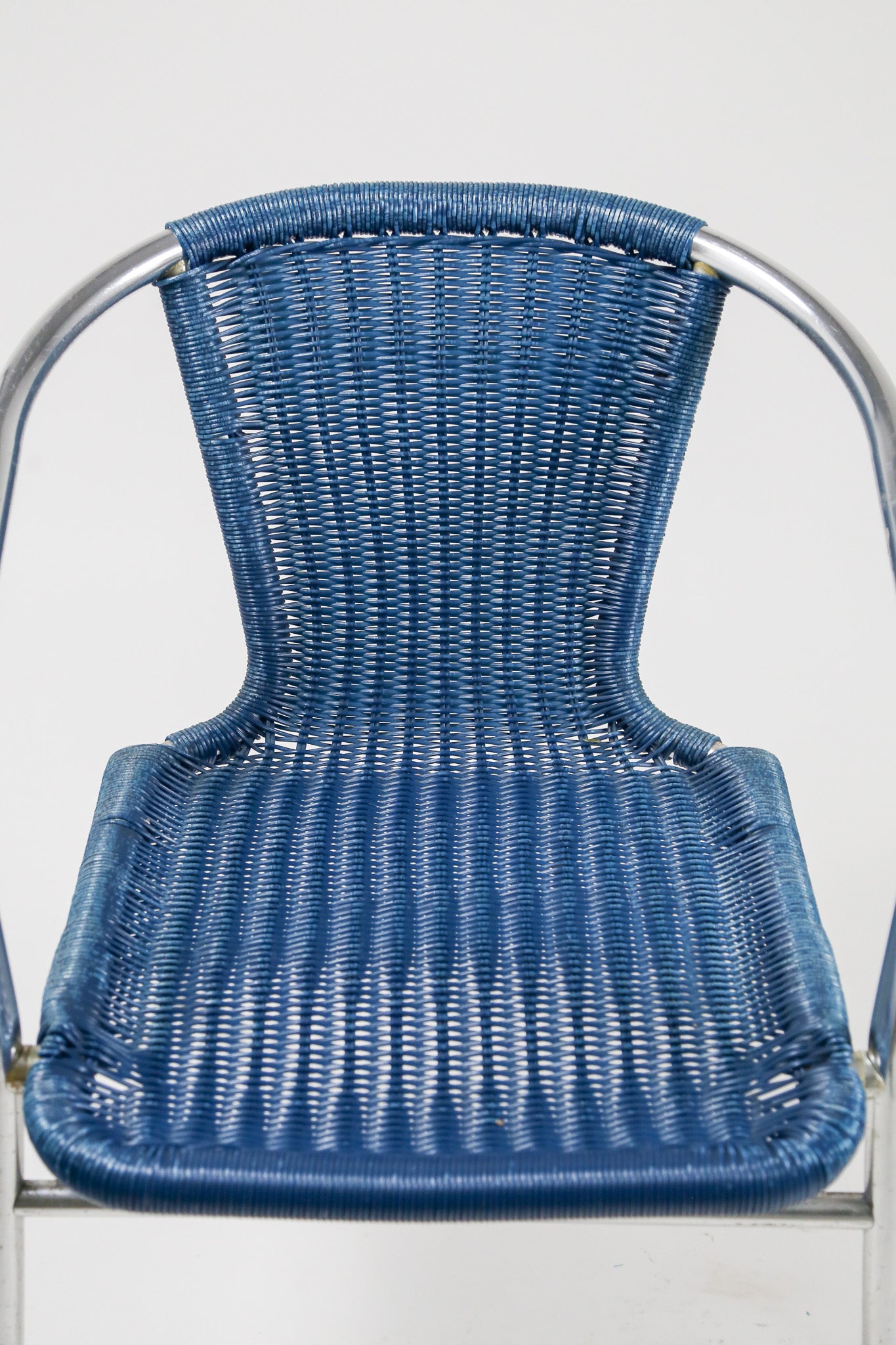 Blue Vinyl Woven Armchair / ビニール編みアームチェア