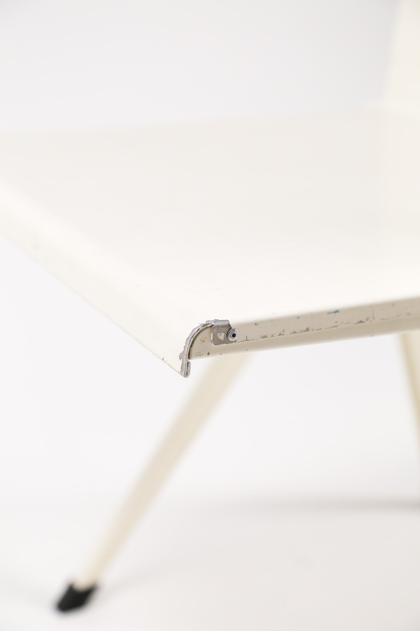 Mondial dining chair / モンディアル ダイニングチェア