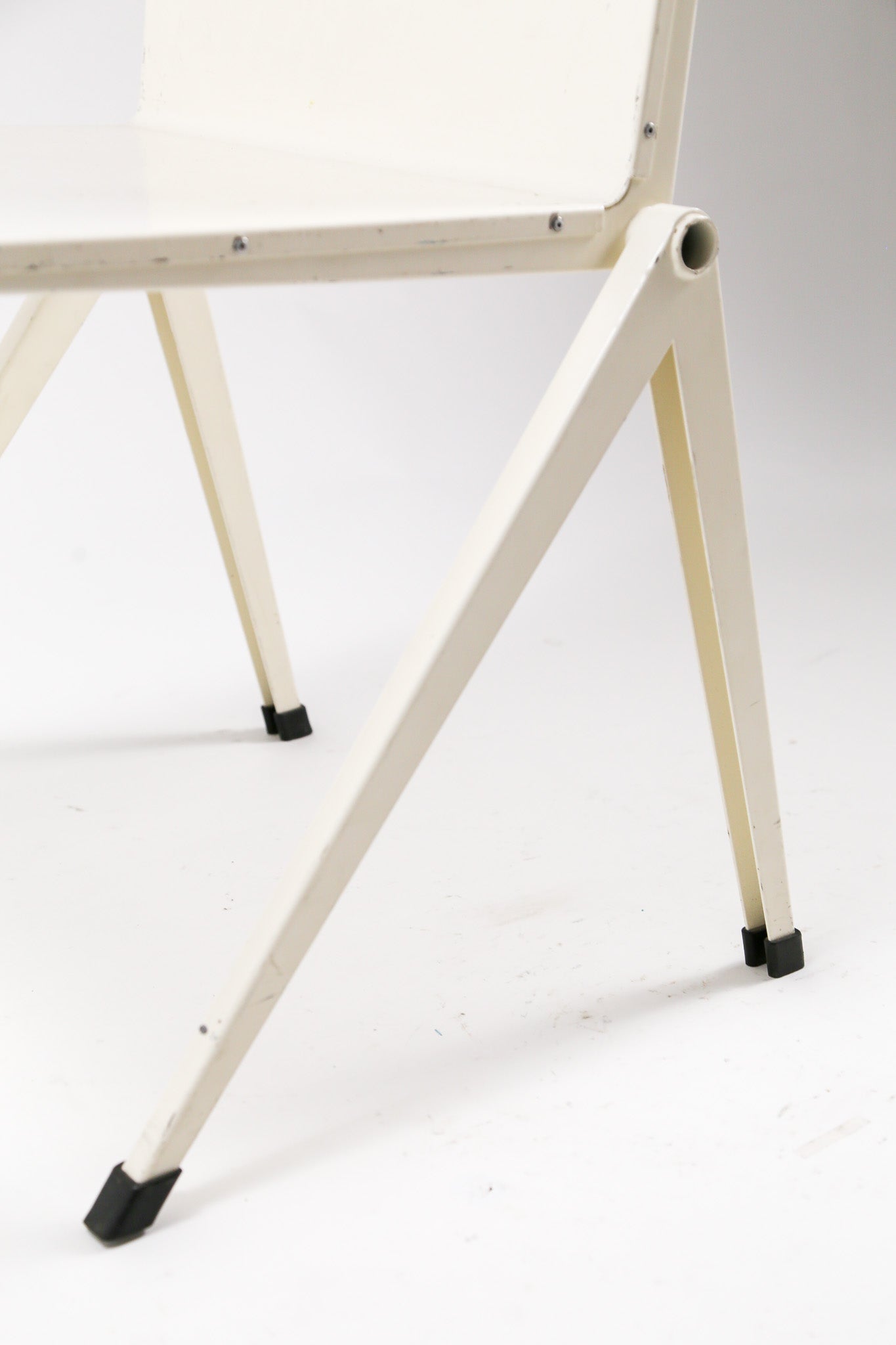 Mondial dining chair / モンディアル ダイニングチェア