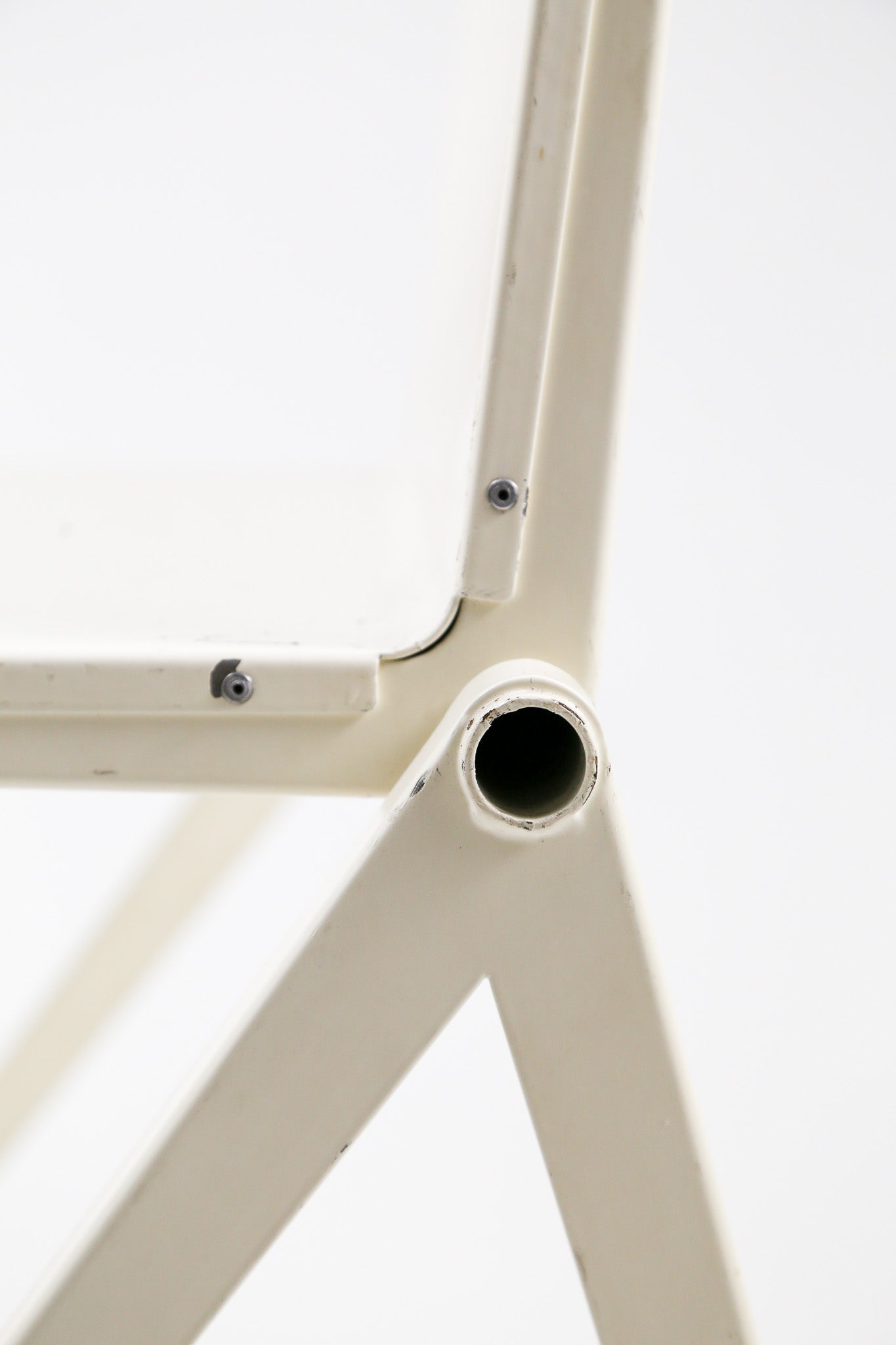 Mondial dining chair / モンディアル ダイニングチェア