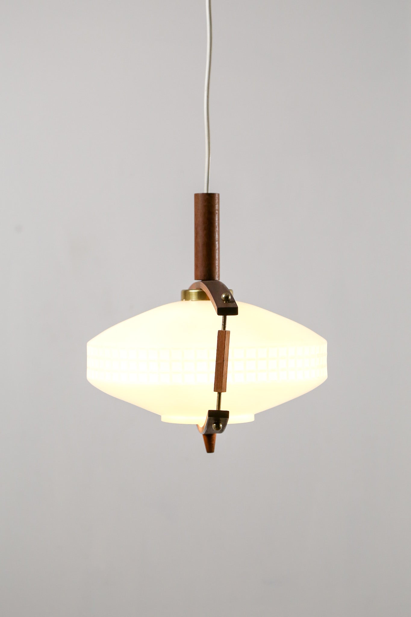 Teak and Milky Glass Pendant Light / チーク＆乳白色ガラス ペンダントライト