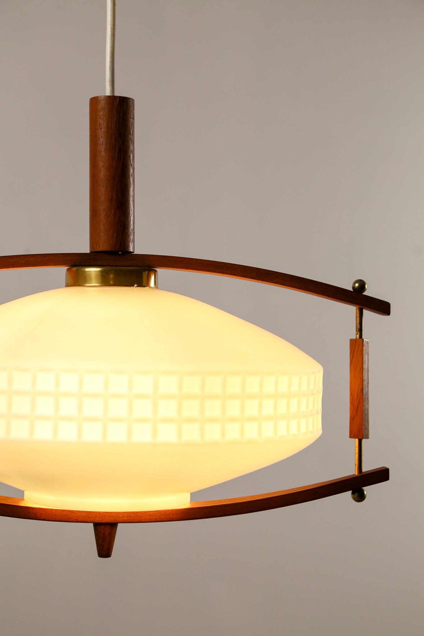 Teak and Milky Glass Pendant Light / チーク＆乳白色ガラス ペンダントライト