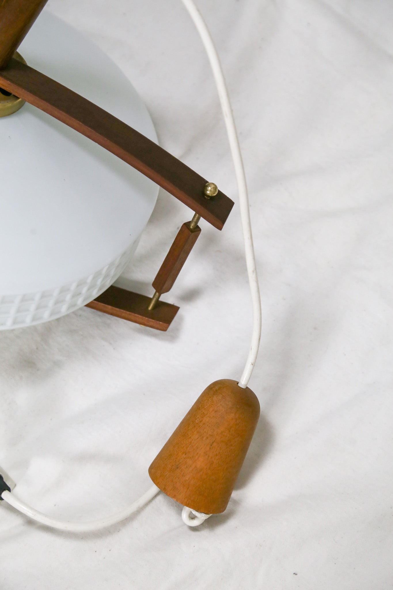 Teak and Milky Glass Pendant Light / チーク＆乳白色ガラス ペンダントライト