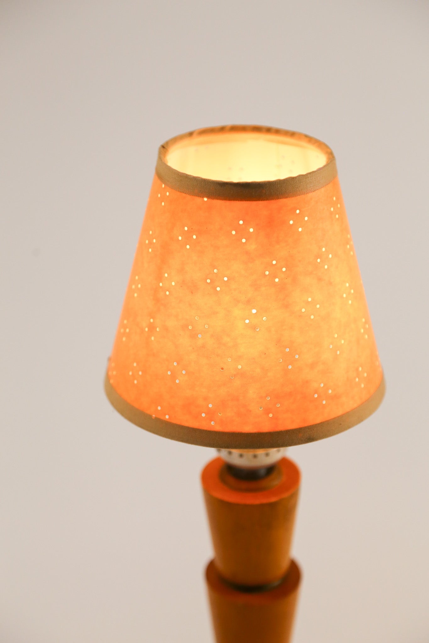 Wood Base & Paper Shade Desk Lamp / 木製ベース×紙シェード デスクライト
