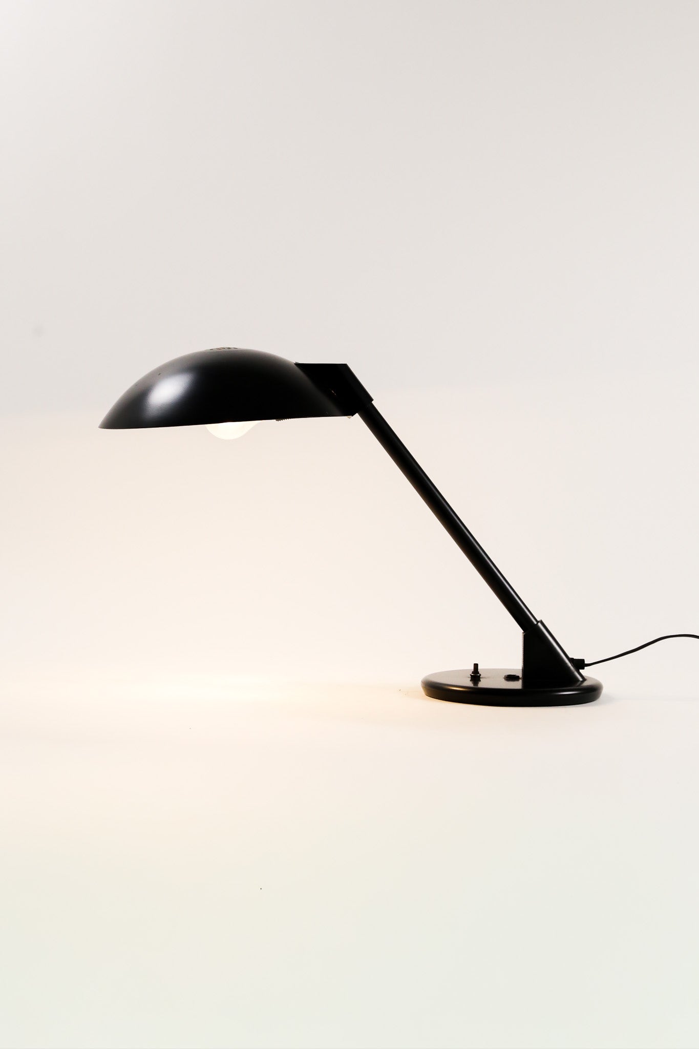 Vintage Black Metal Desk Lamp / ヴィンテージ ブラックメタル デスクランプ