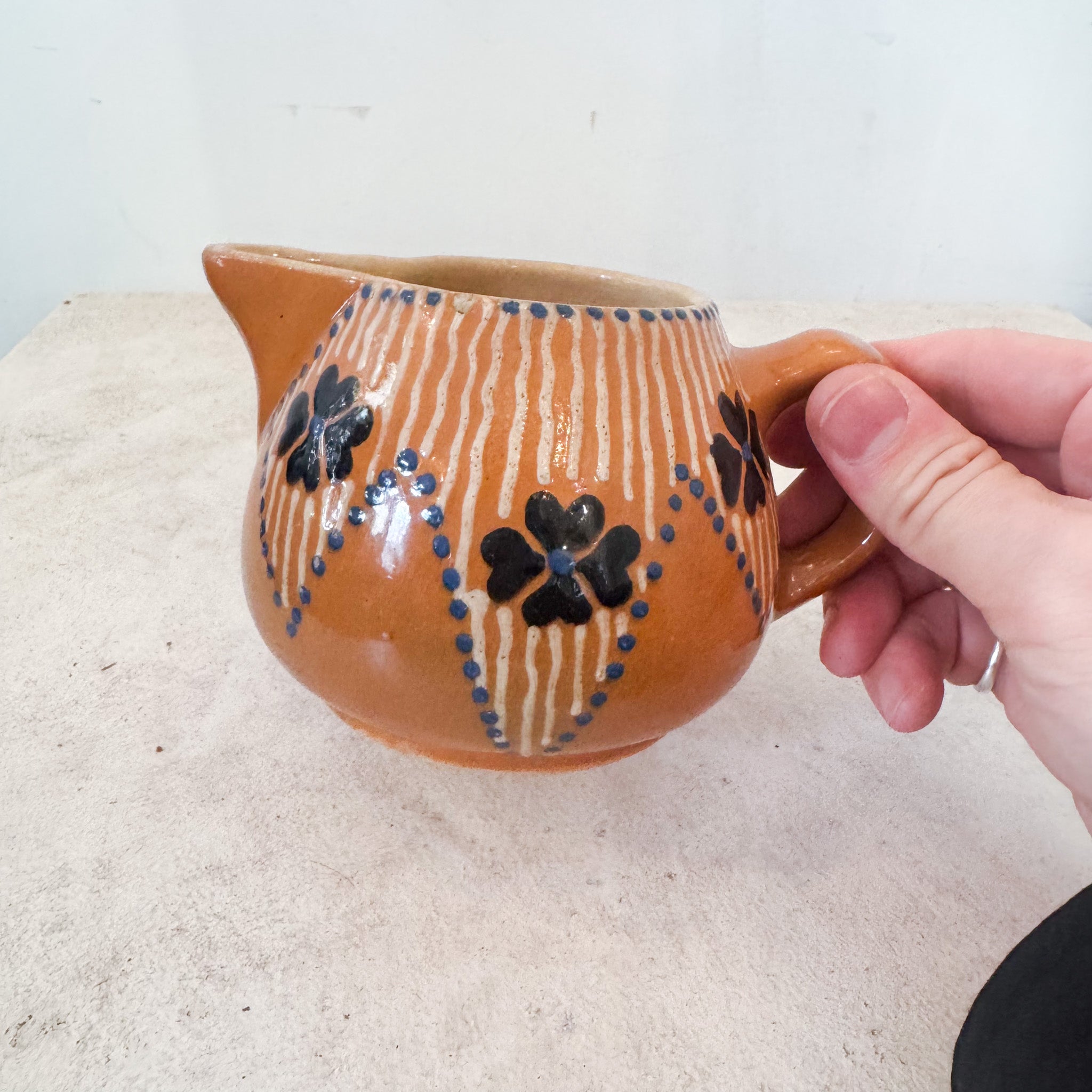 Pottery Pot / 陶器製ポット