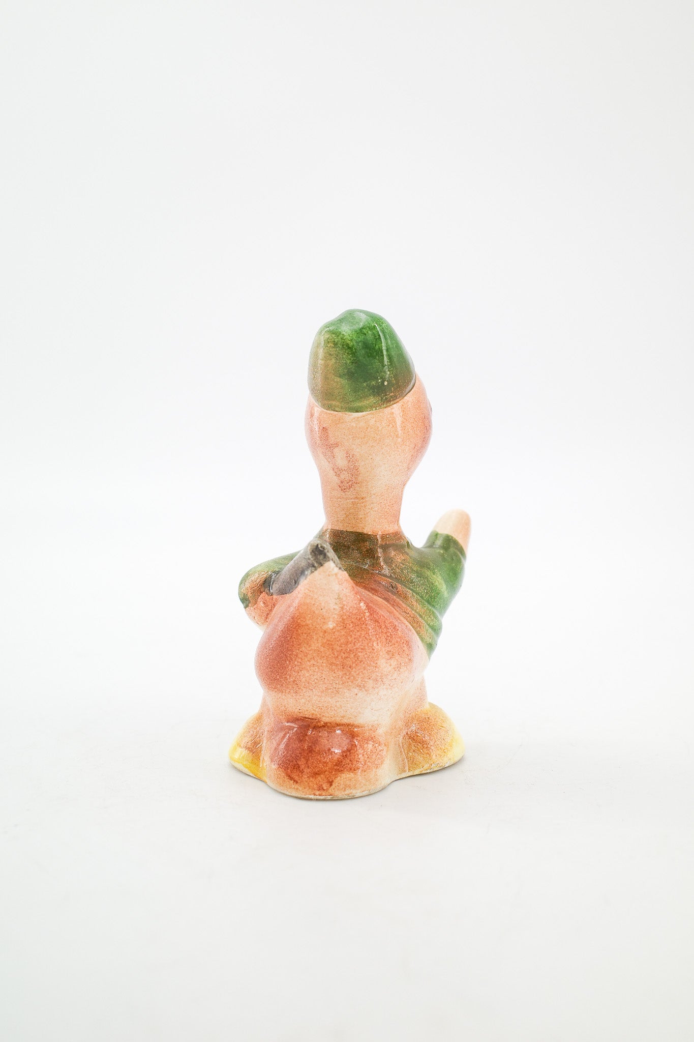 Duck Figurine with Green Uniform / 緑の制服を着たアヒルの置物