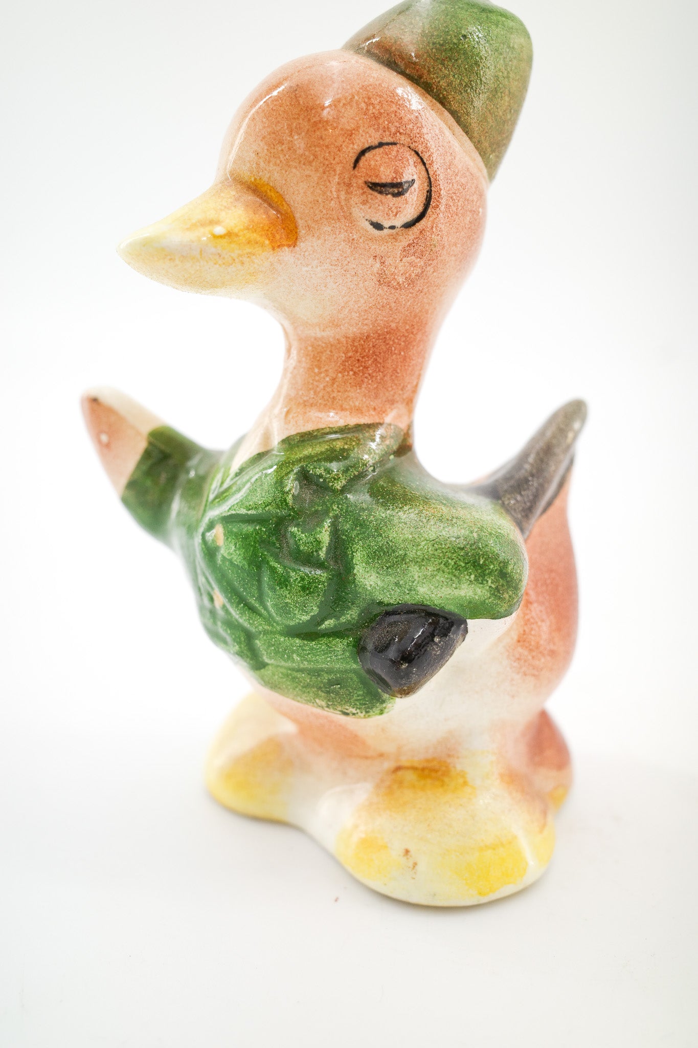 Duck Figurine with Green Uniform / 緑の制服を着たアヒルの置物