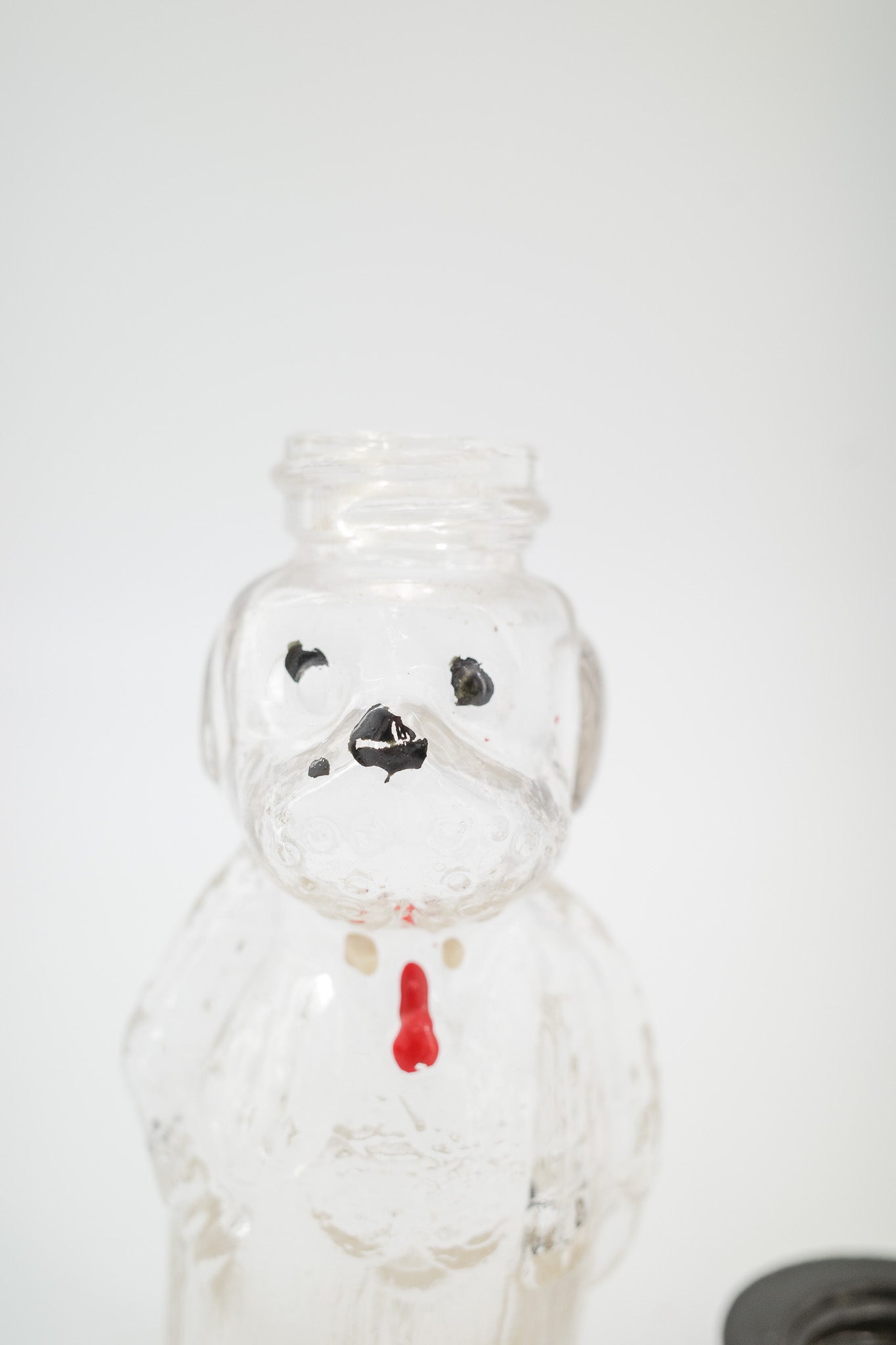 Dog Figurine Glass Bottle with Top Hat / シルクハットを被ったイヌのガラスボトル