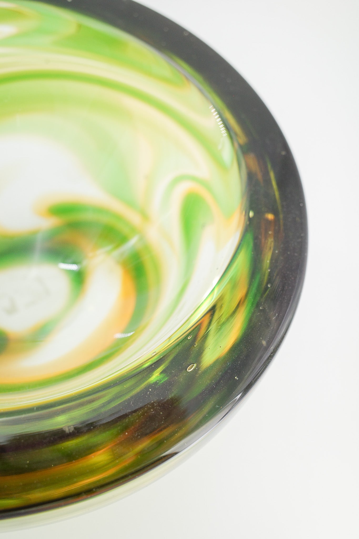 Glass Bowl with Green and Amber Swirl / グリーン＆アンバー スパイラルガラスボウル
