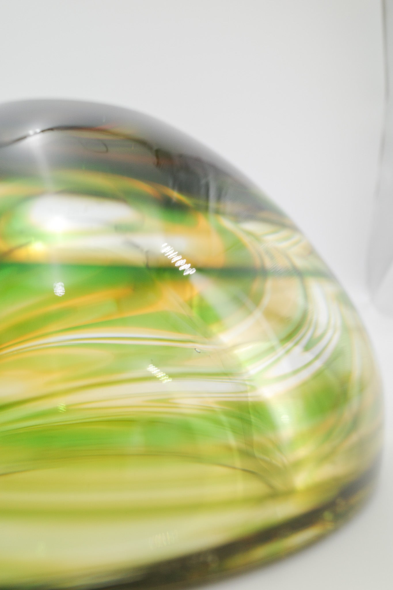 Glass Bowl with Green and Amber Swirl / グリーン＆アンバー スパイラルガラスボウル
