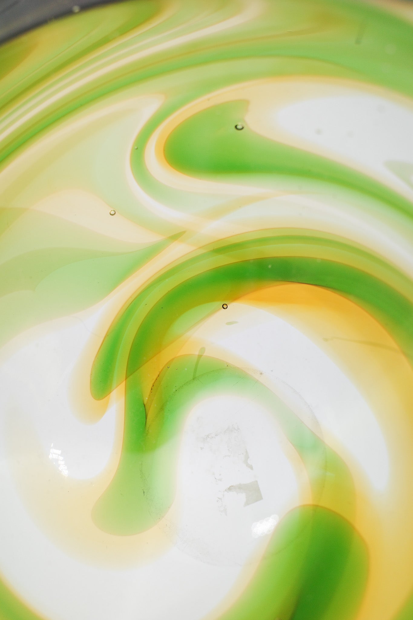 Glass Bowl with Green and Amber Swirl / グリーン＆アンバー スパイラルガラスボウル