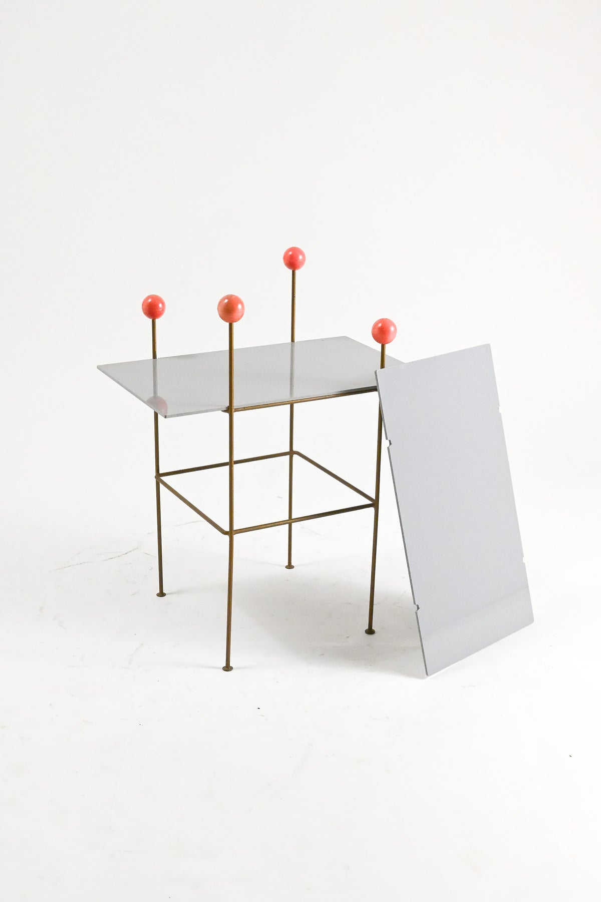 Grey 2-Tier Small Shelf with Red Balls / 2段スモールシェルフ