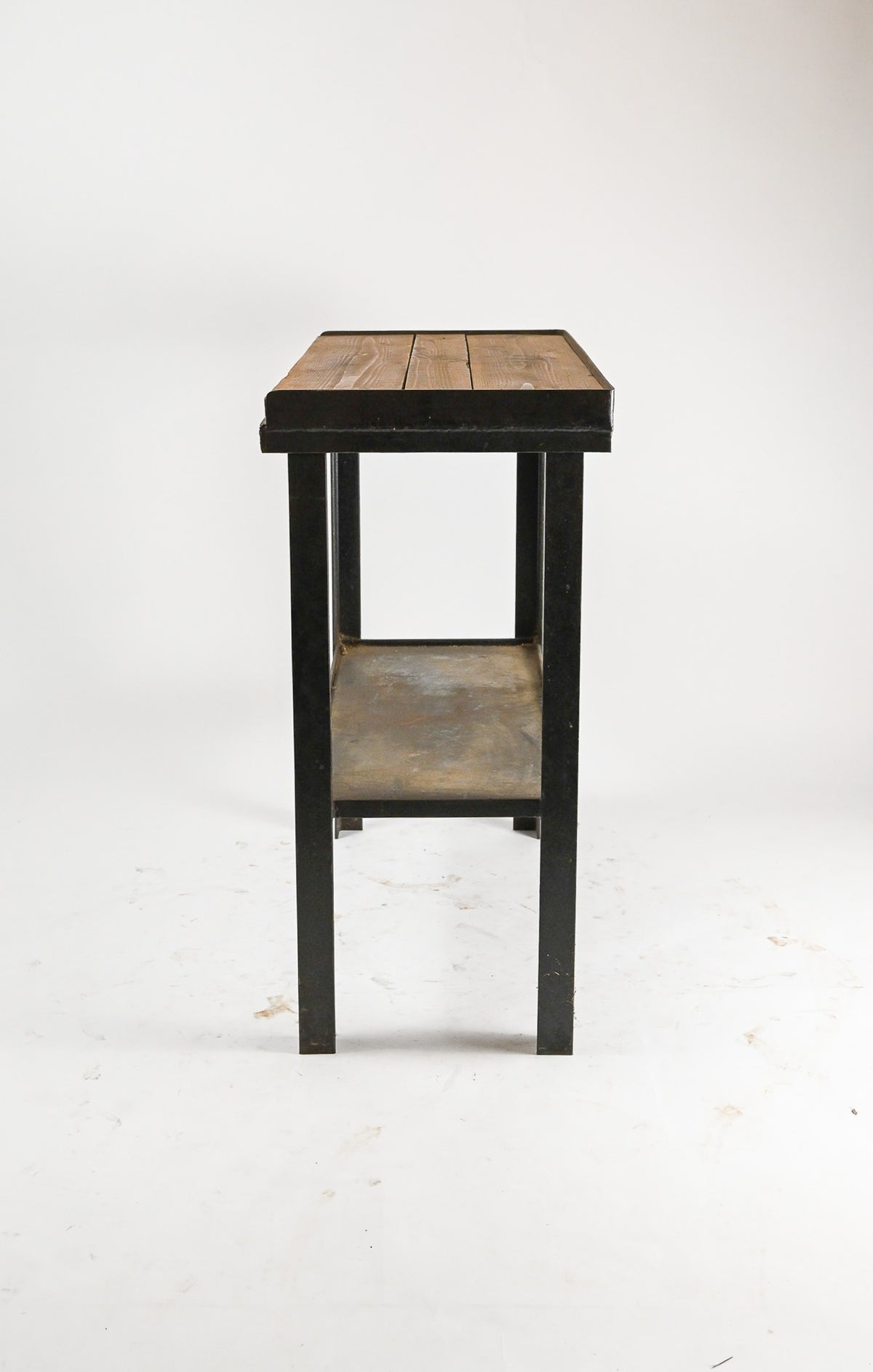 Workbench / ワークベンチ