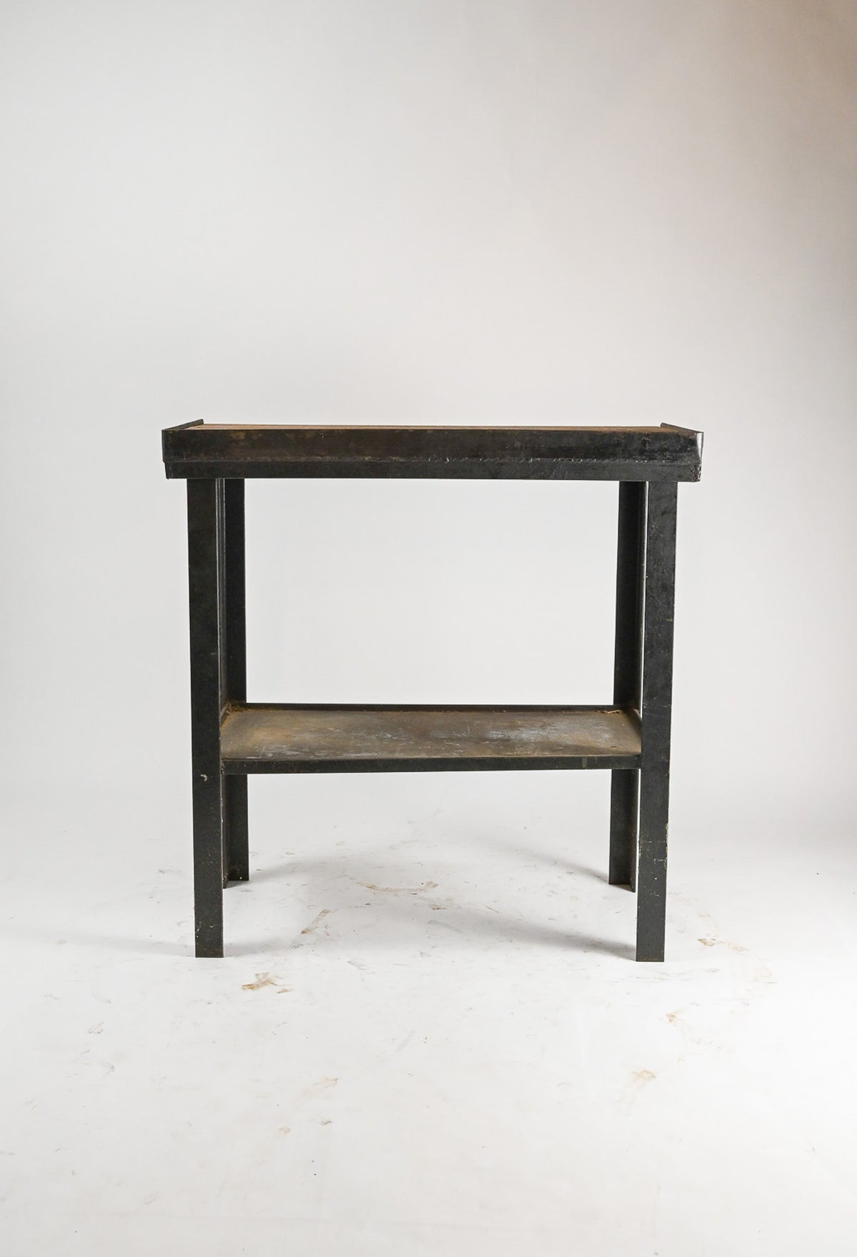 Workbench / ワークベンチ