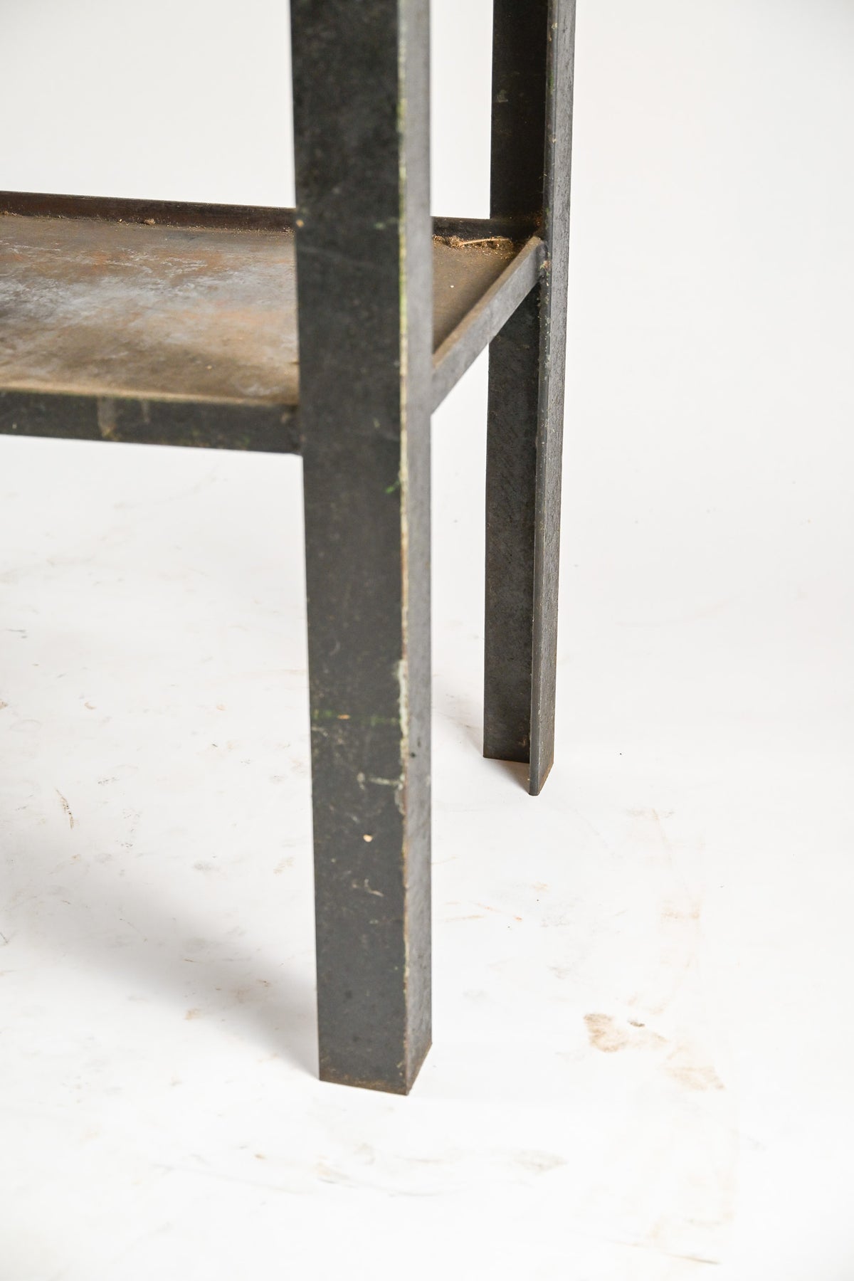 Workbench / ワークベンチ