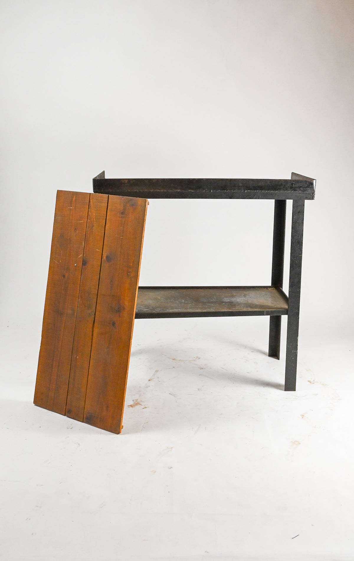 Workbench / ワークベンチ