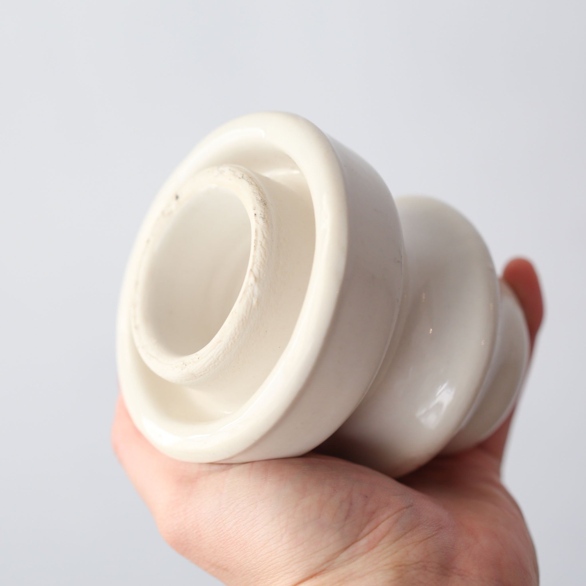 Ceramic Insulator / セラミックの碍子