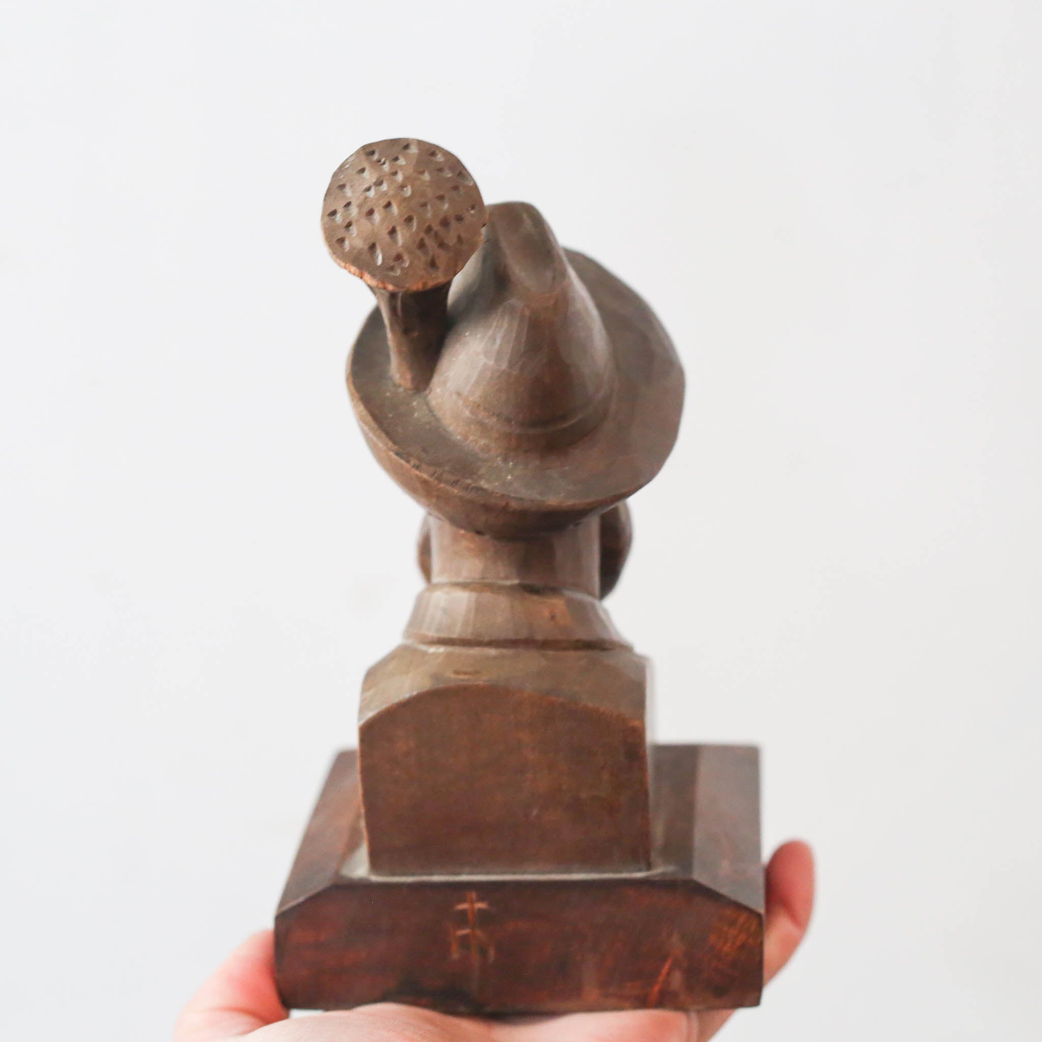 Wood Carved Bust / 木彫りの胸像