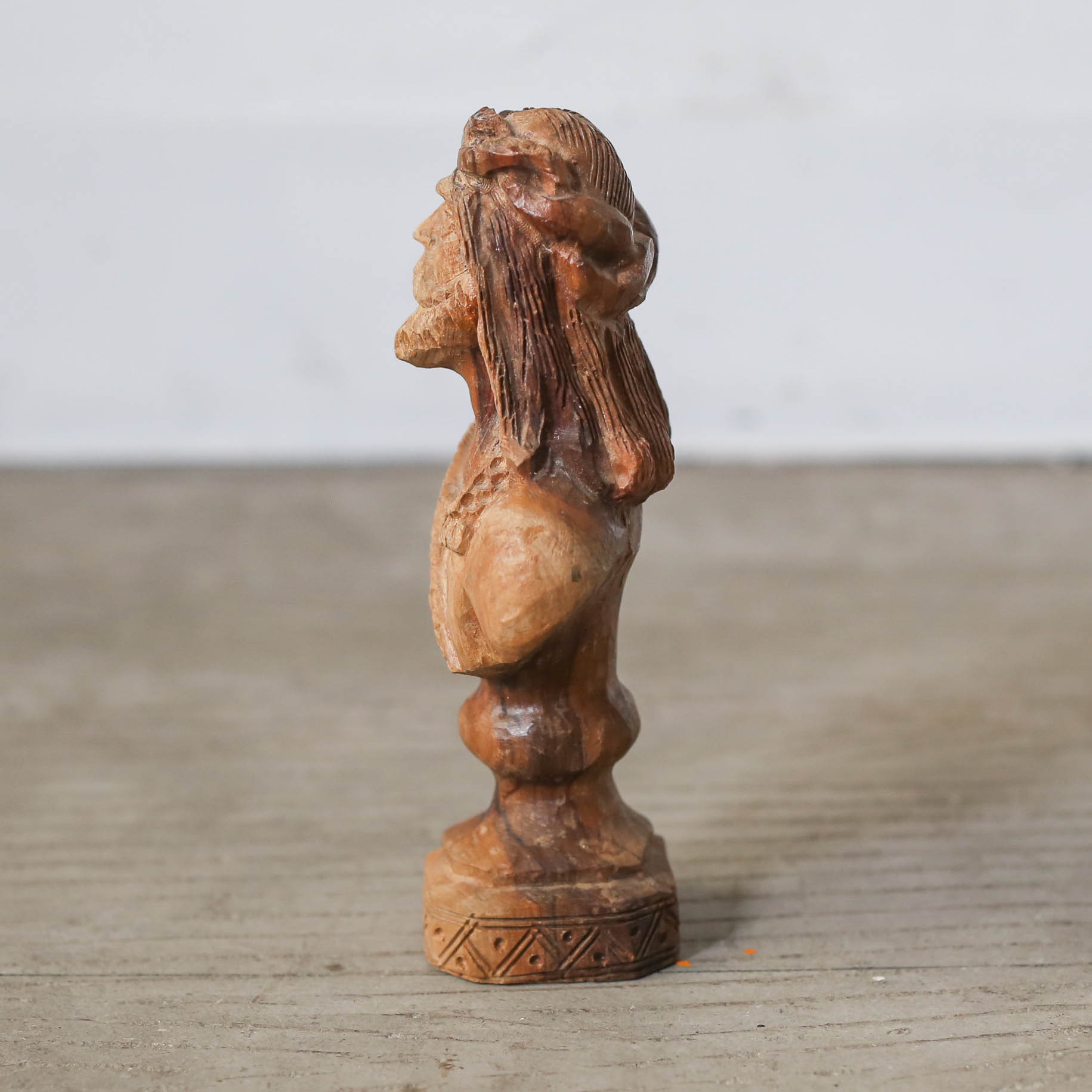 Carved Wooden Bust / 木彫りの胸像