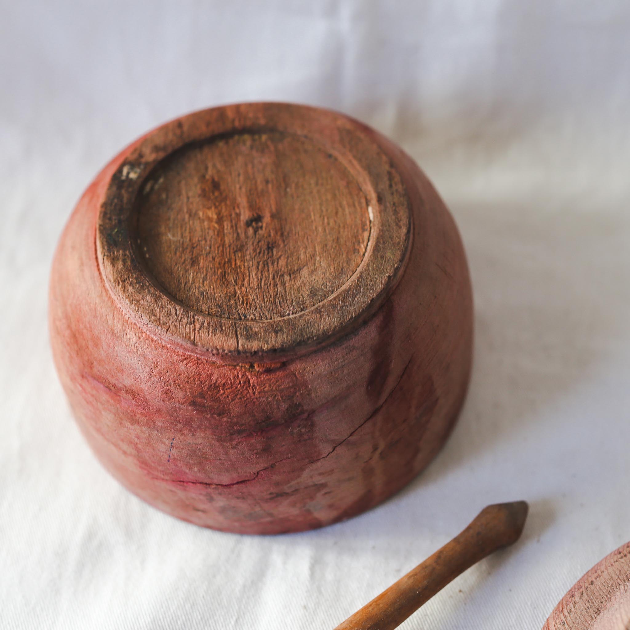 Wooden Bowl With Lid And Spoon / 木製ポットとスプーン