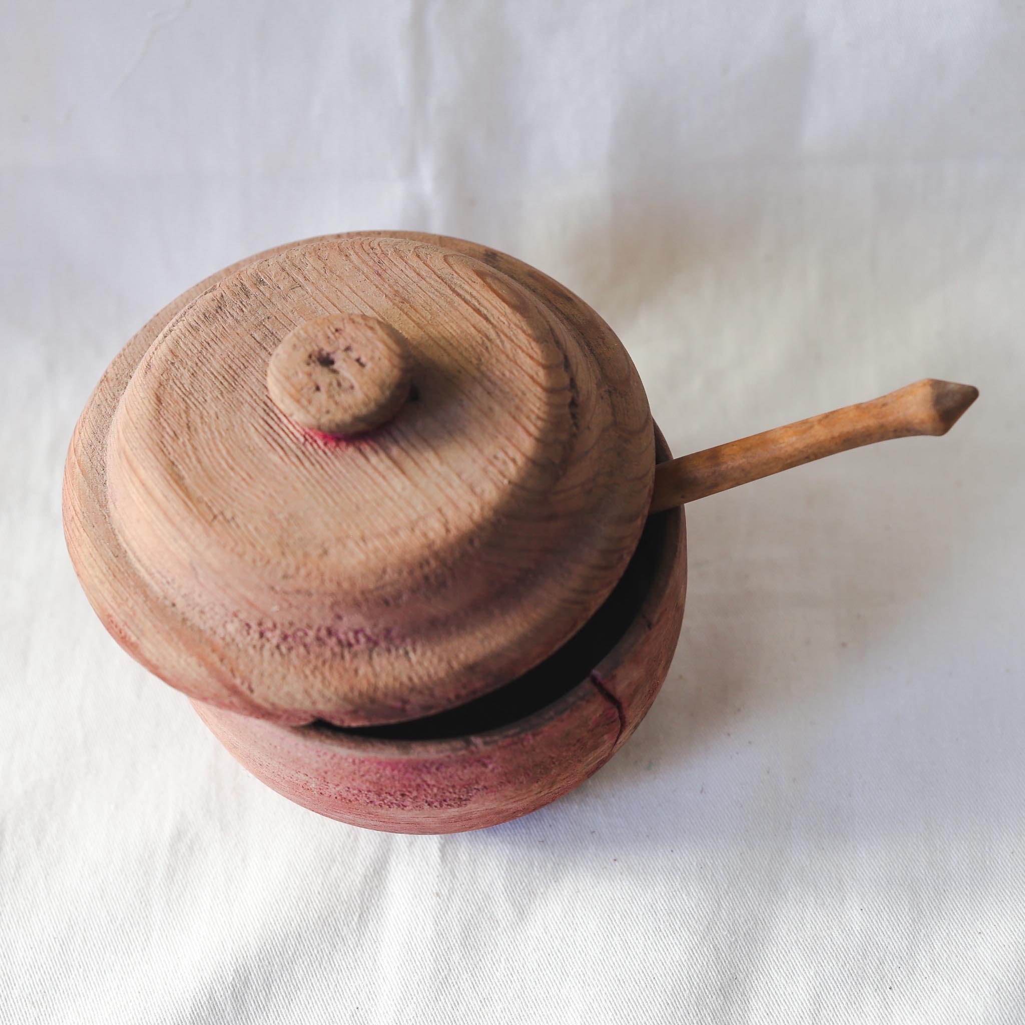 Wooden Bowl With Lid And Spoon / 木製ポットとスプーン