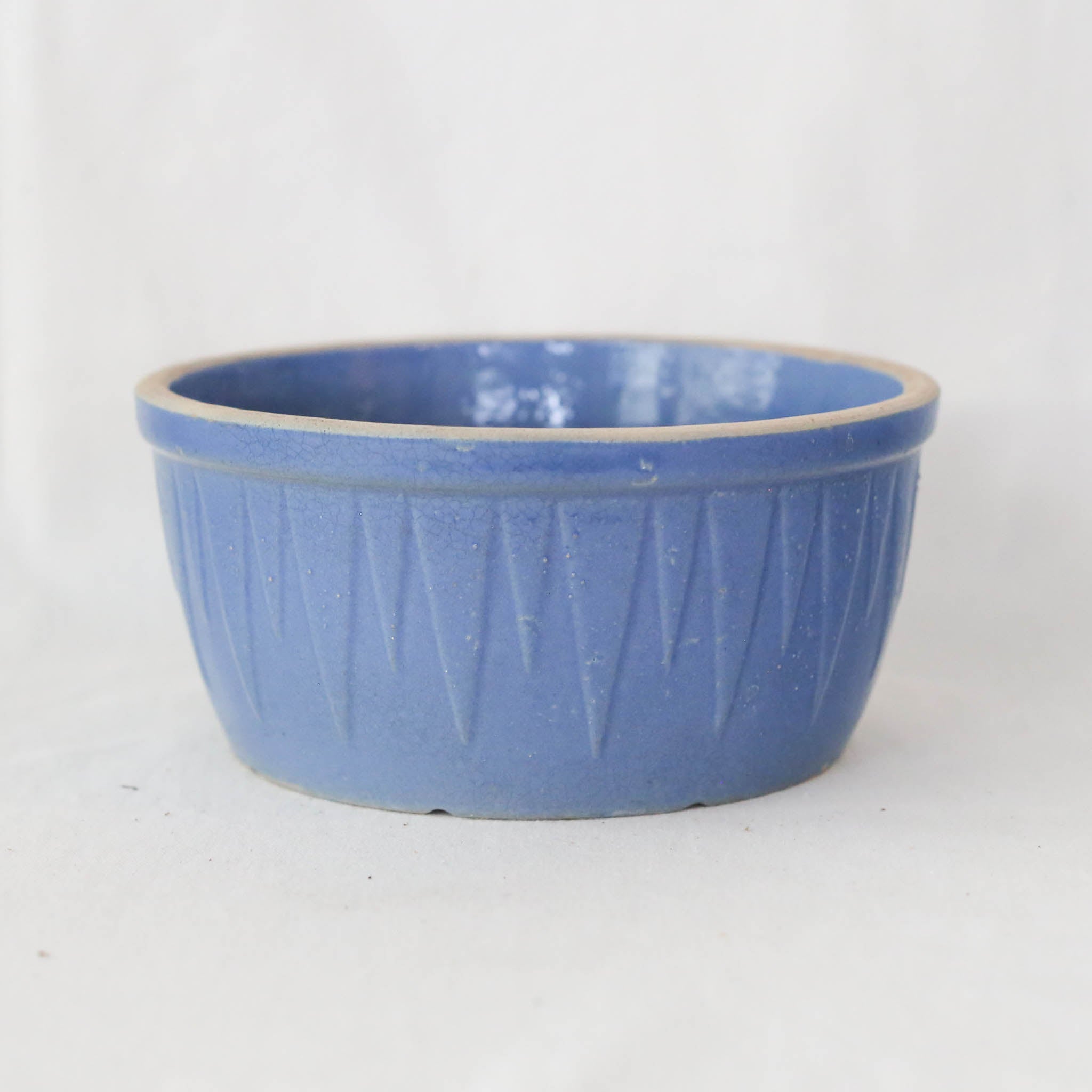 Pottery Blue Bowl / 陶器の青い鉢