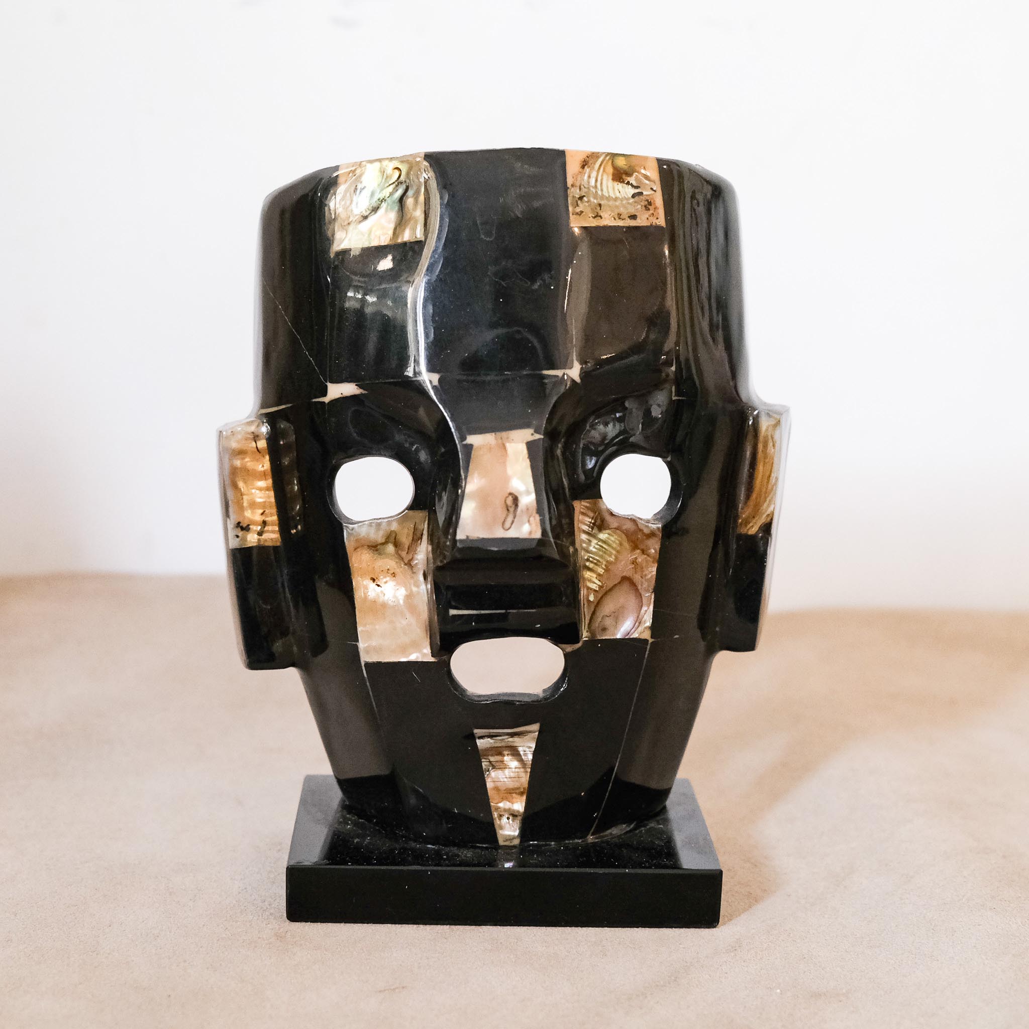 Stone Masks / 石化面のオブジェ