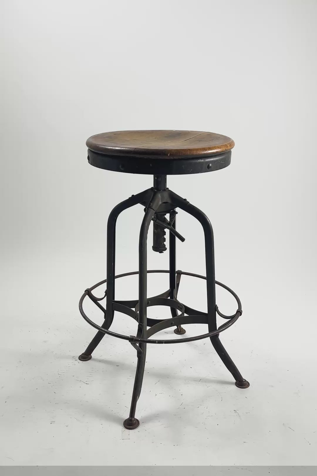 ビデオを読み込む: Toledo High Stool / トレド ハイスツール