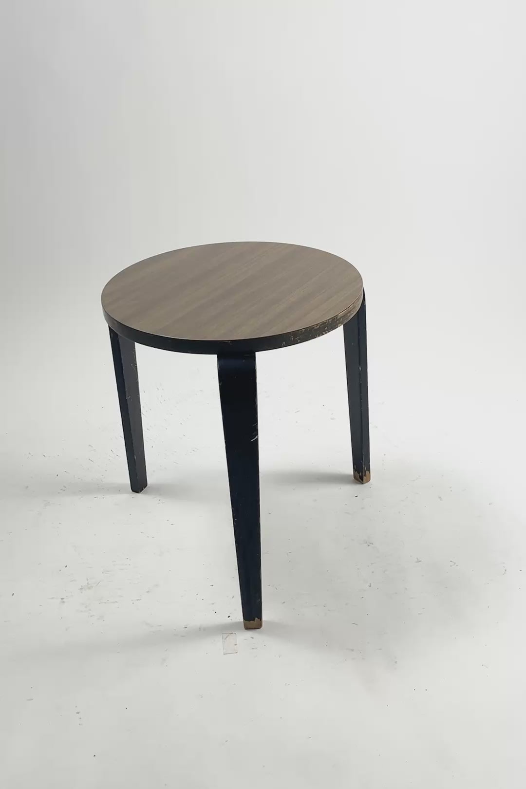 ビデオを読み込む: Small Round Side Table / スモールラウンドサイドテーブル