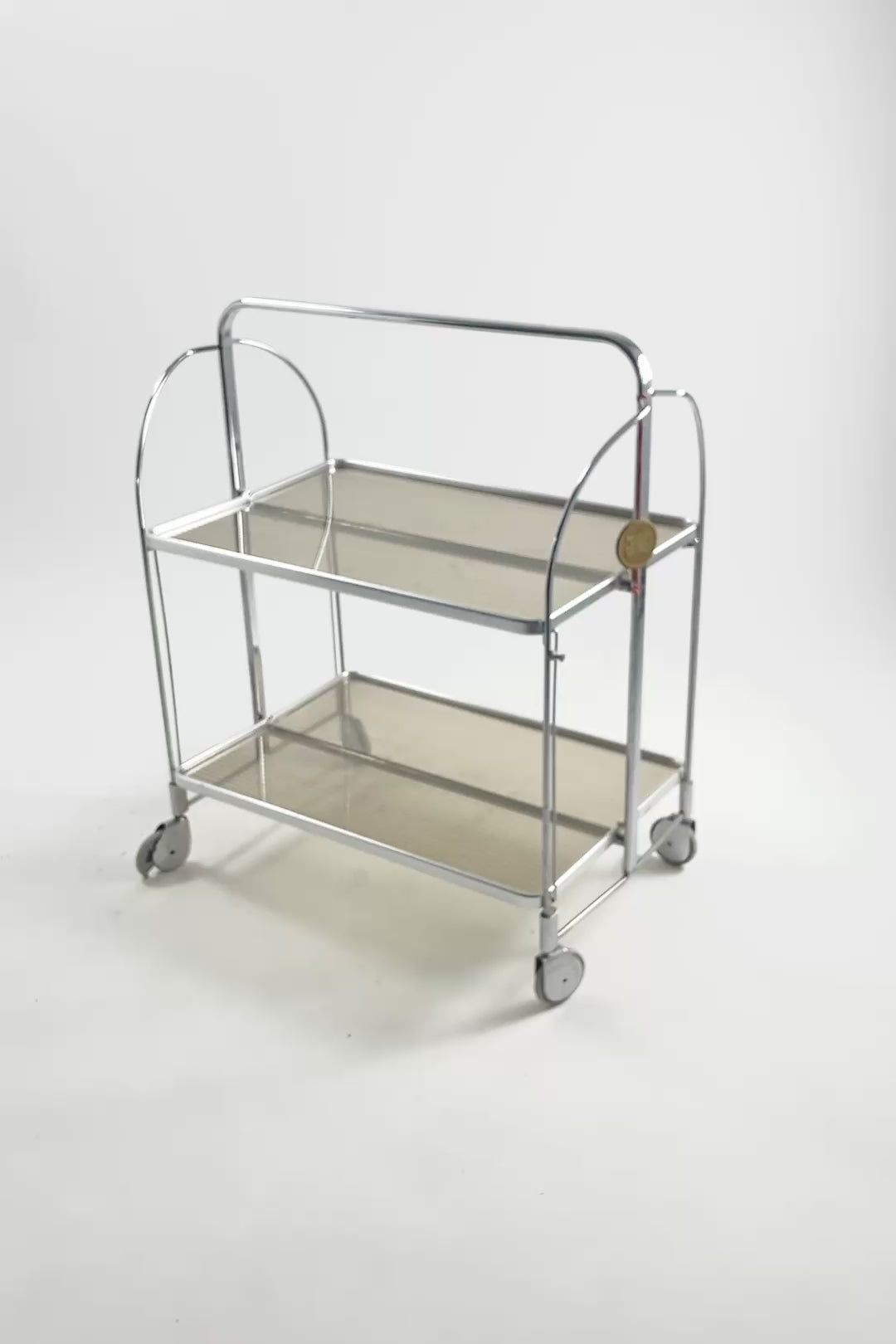 Load video: Chrome Acrylic Folding Wagon / クローム×アクリルトレー 折りたたみワゴン