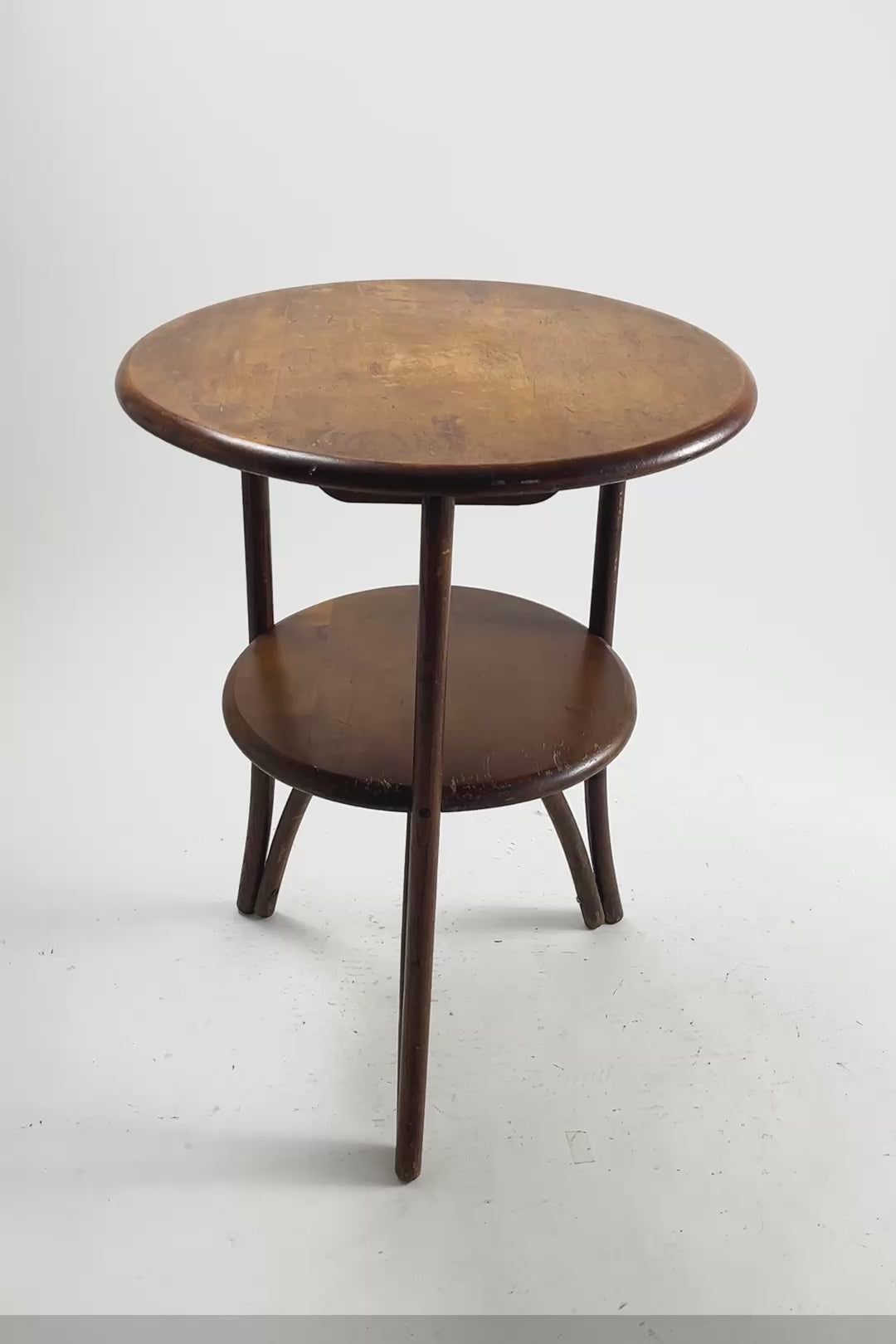 ビデオを読み込む: Bentwood Pedestal Round Table / 曲げ木脚 円卓 (ウッド)