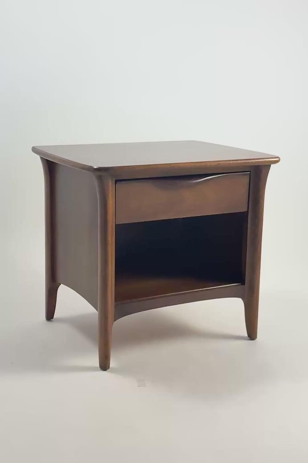 ビデオを読み込む: Wooden Bed Side shelf / 木製 ベッドサイドシェルフ