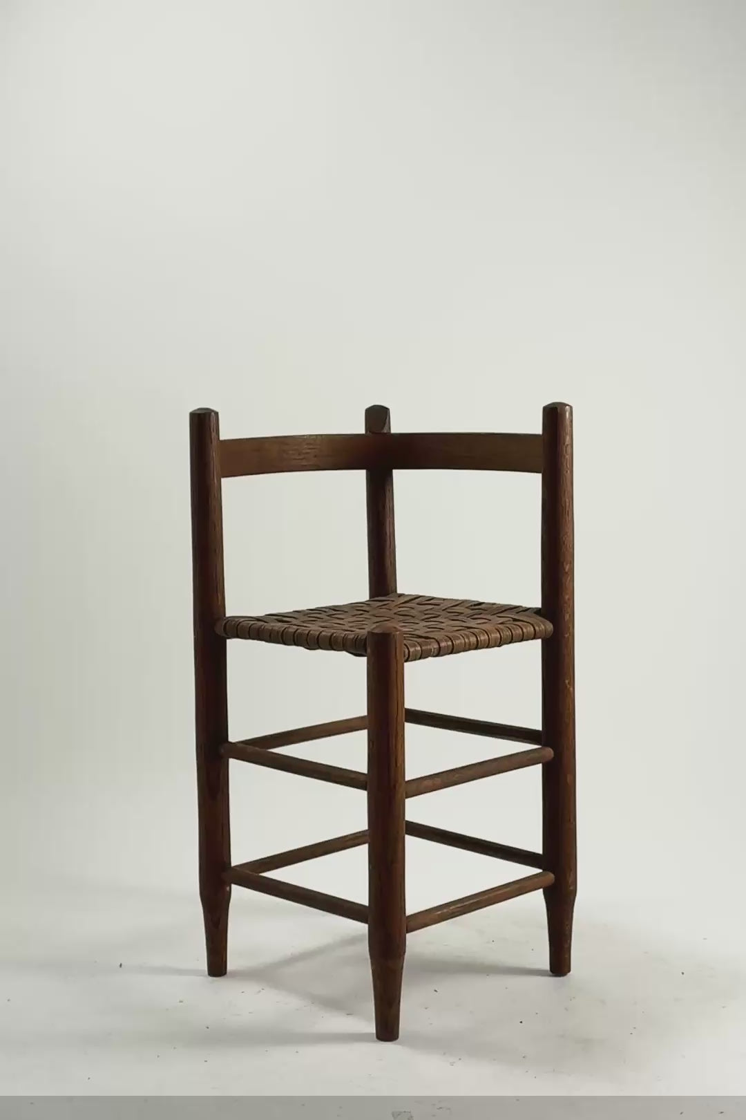 ビデオを読み込む: Woven Seat Side Chair / 編み込み座面 チェア